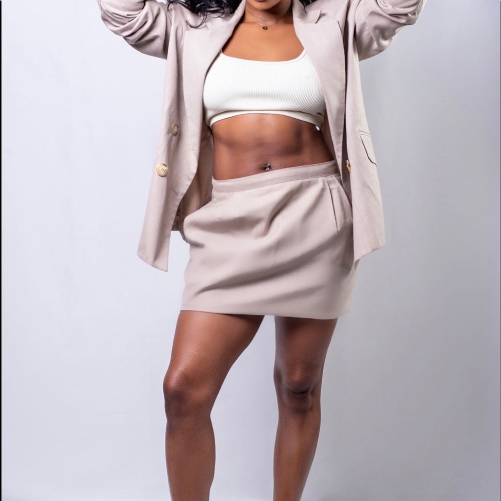 It girl skirt set.